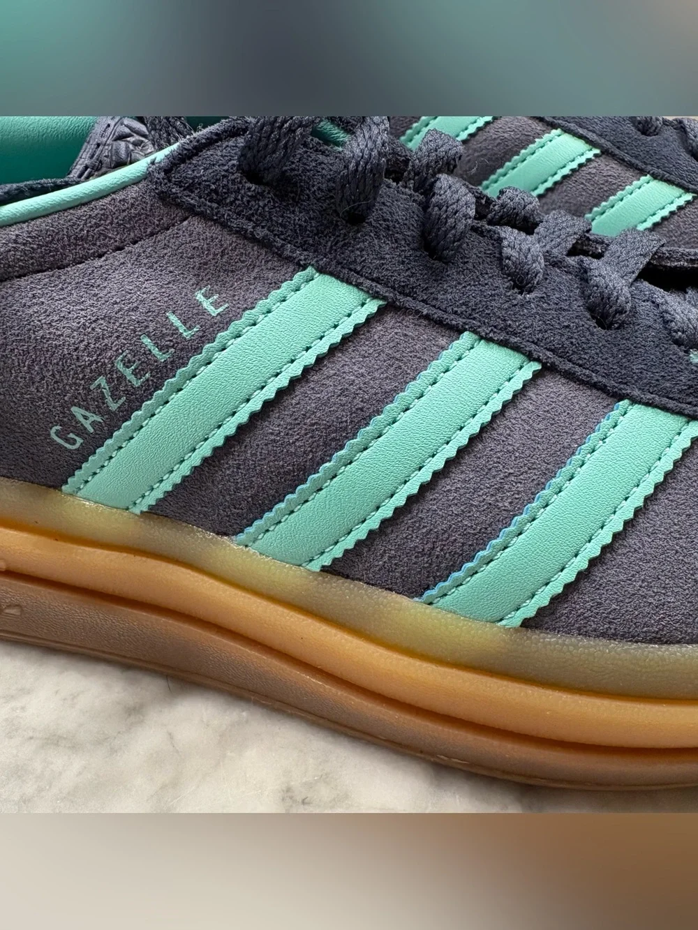 NWOB Adidas Gazelle Bold Women’s Size 7.5 Sneakers Navy Mint Gum Platform Shoe